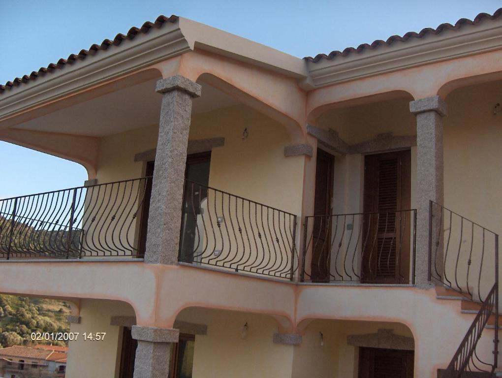 A balcony or terrace at Dimora San Pietro