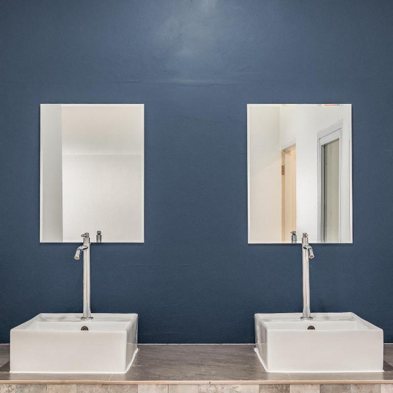 Shapel Hostel and Cafe - 10