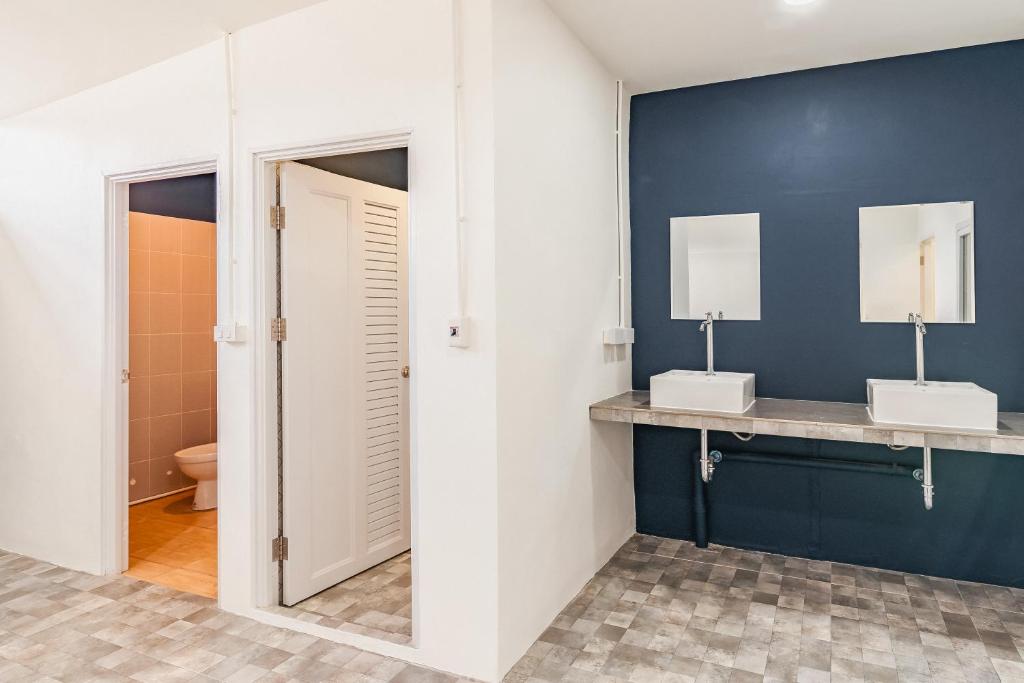 Shapel Hostel and Cafe - 11