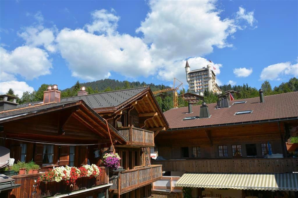 Üldine mäevaade või majutusasutusest Le Vieux Chalet pildistatud vaade