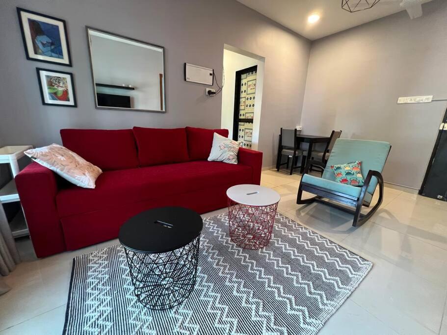 Χώρος καθιστικού στο Pali Carters Building 102, 20th Road, Khar West by Connekt Homes
