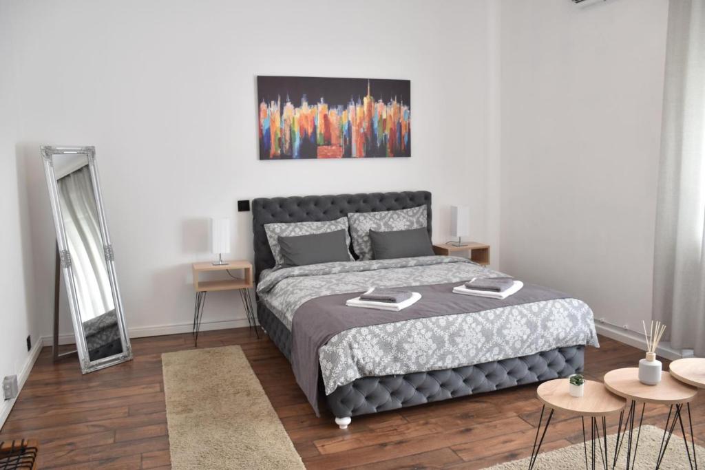 Ένα ή περισσότερα κρεβάτια σε δωμάτιο στο Apartment in Belgrade with small parking space