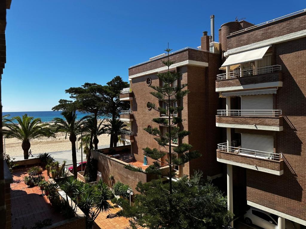 Plage et piscine Torredembara, Torredembarra – Bijgewerkte ...