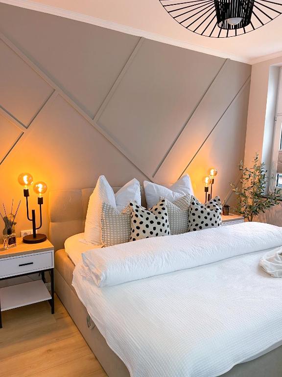 Postel nebo postele na pokoji v ubytování Ferienwohnung Domizil am Delft II Emden
