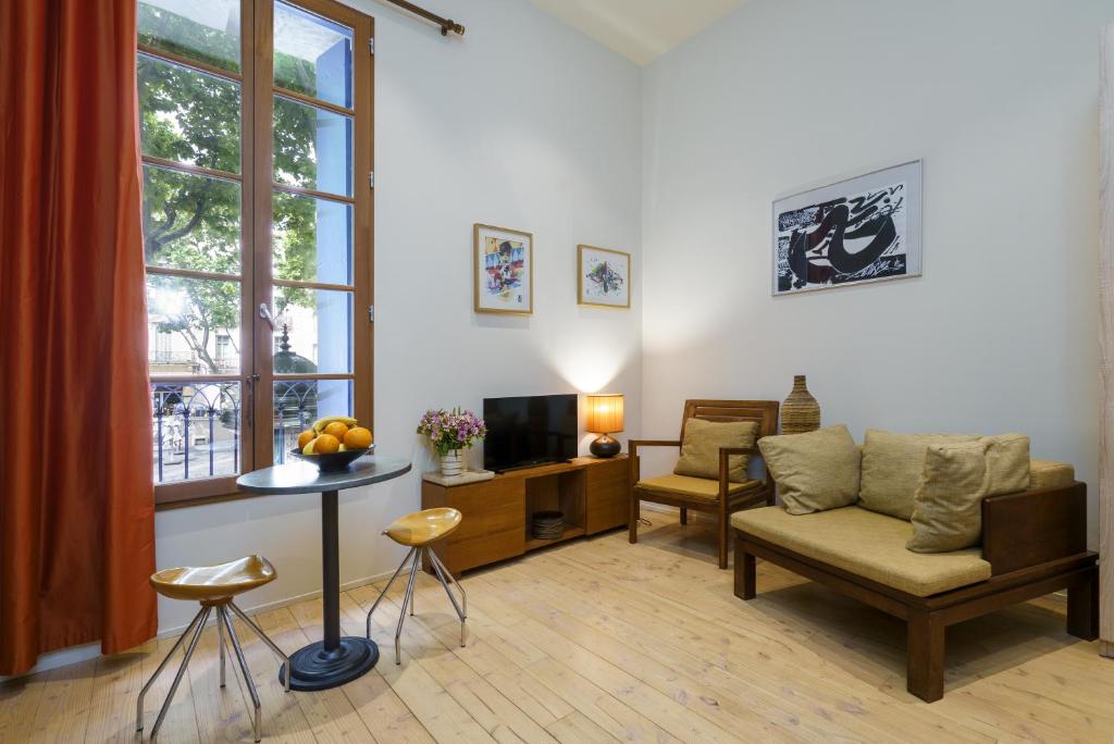 LA MAISON VERTE SETE - Deluxe Queen Studio