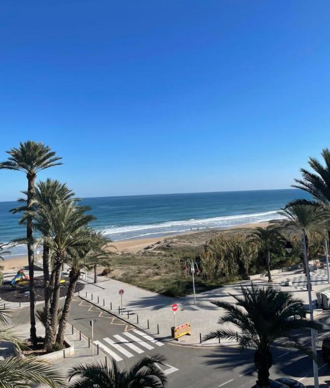 Apartamento Arenales primera línea de playa, Arenales del Sol ...