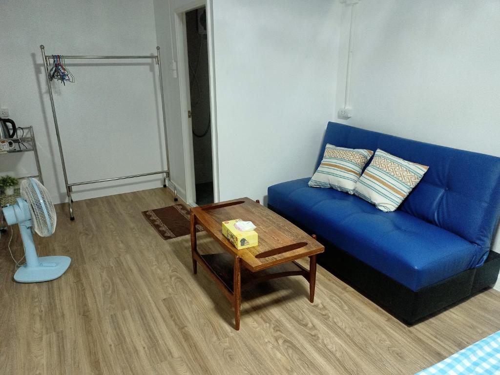 PA House Apartment - 10