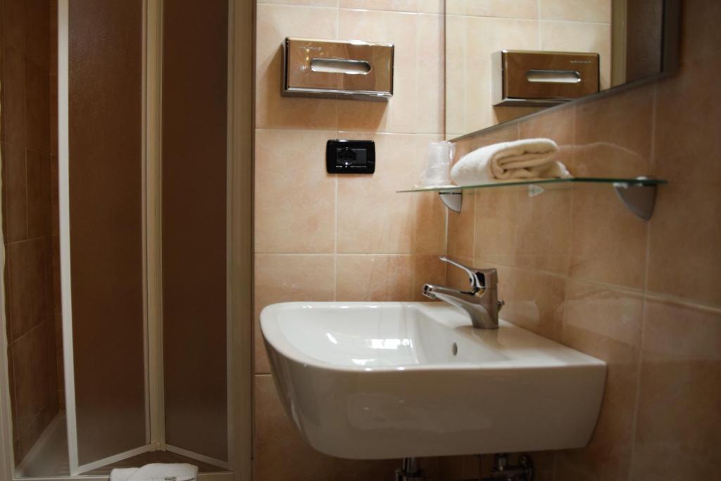 Hotel Valentino Du Parc - Resim 8