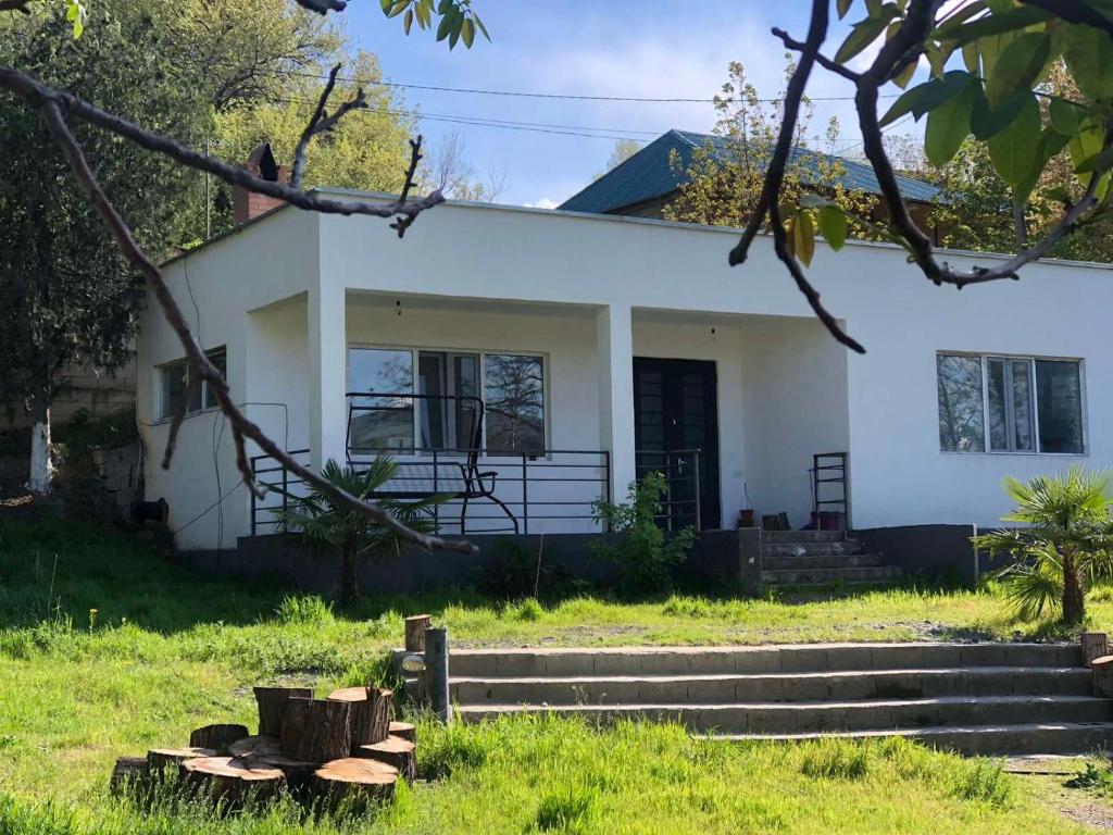Agrovilla Metekhi Hills - Housity