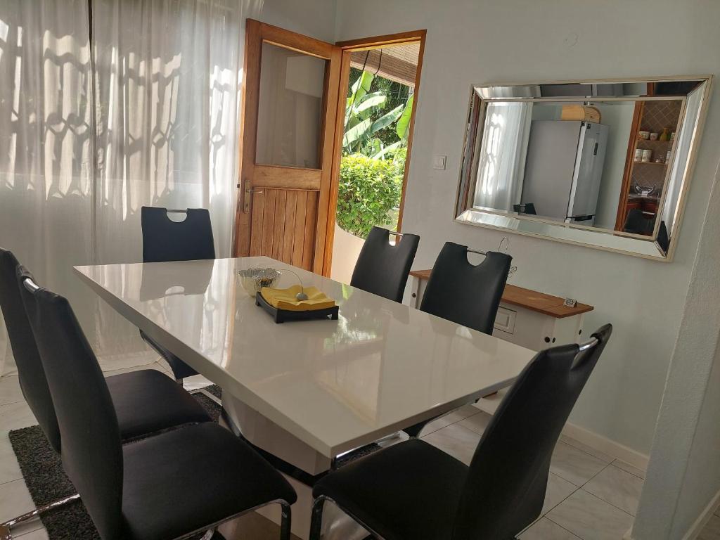 Fotografie z fotogalerie ubytování Reef Hills Residence v destinaci Au Cap