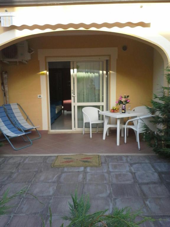 Patio nebo venkovní prostory v ubytování Apartment Difesa Pizzo