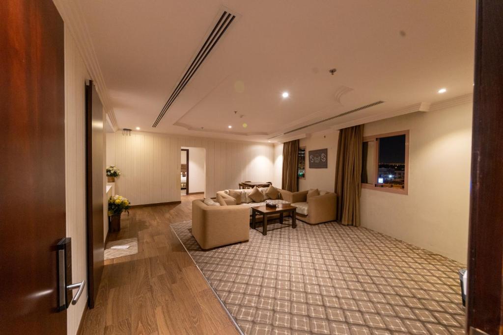Burj Al Hayat Hotel Suites - Al Olaya - Superior Double Room
