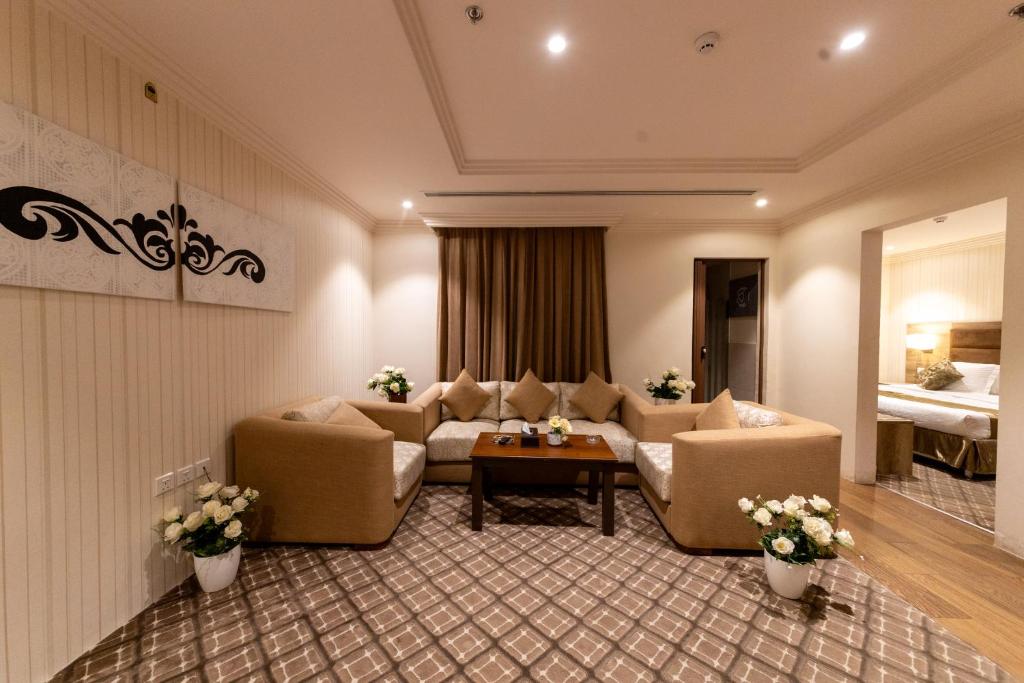 Burj Al Hayat Hotel Suites - Al Olaya - Two-Bedroom Apartment