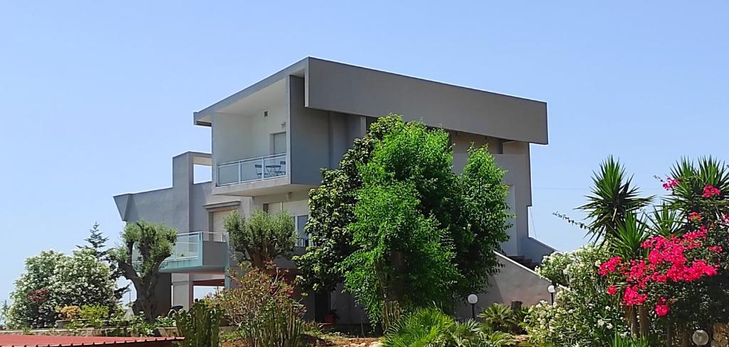 Vonkajšia záhrada v ubytovaní Villa Orizzonte sullo Jonio