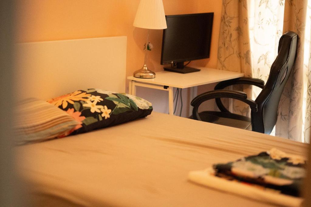 Una cama o camas en una habitación de Repton house