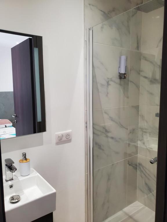 Koupelna v ubytování Chambre d'Hôte Straboni