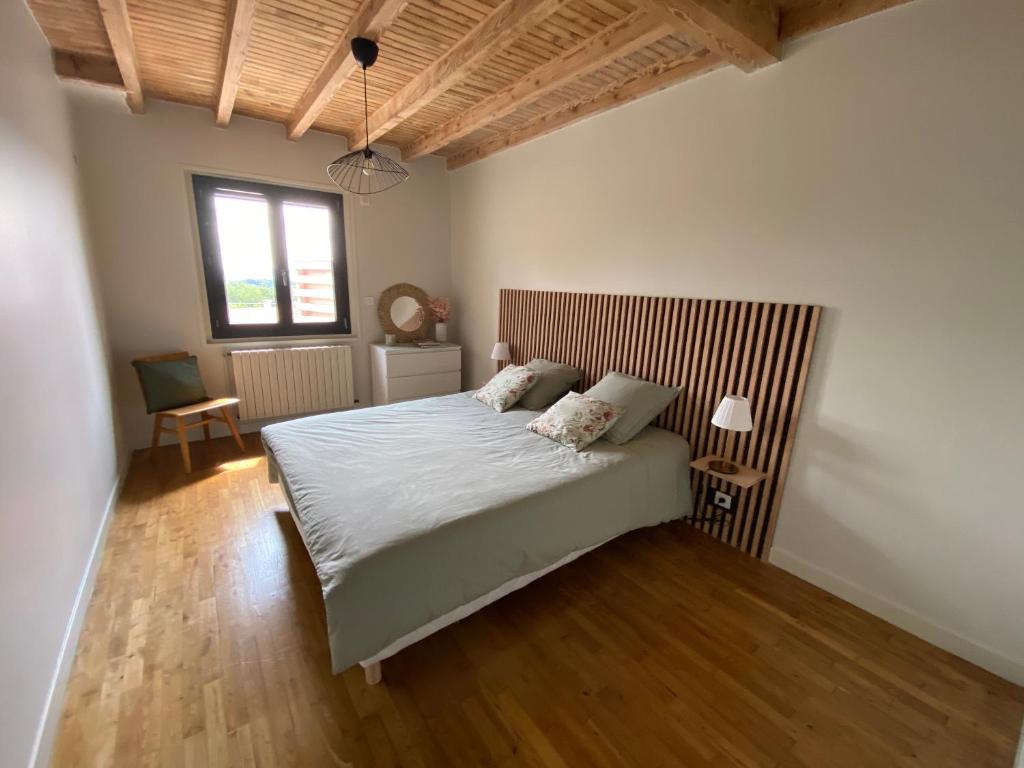 Gîte au cœur des Gorges de la Loire - Casa De Cinco Dormitorios