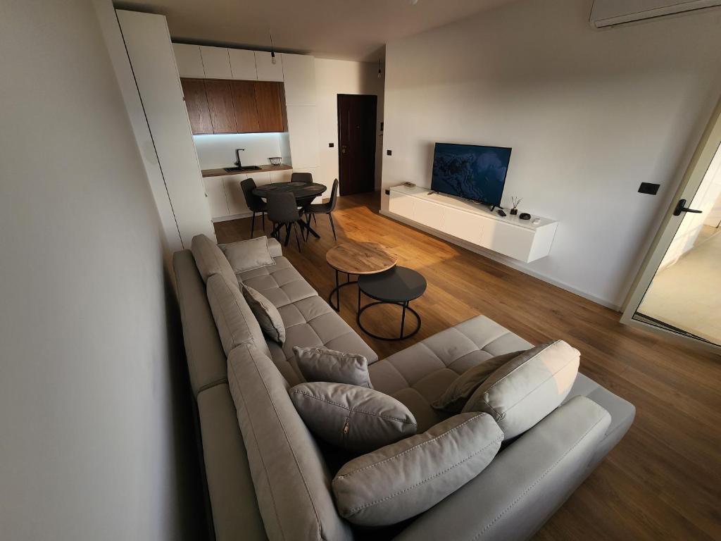 Cloud 10 Apartment