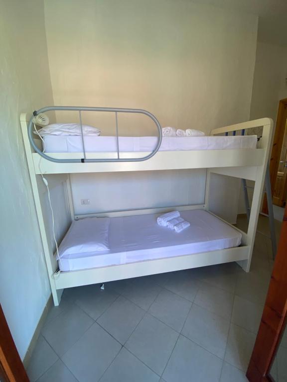 Villa Juniperus a Sant'Anna Arresi - Lusso con piscina