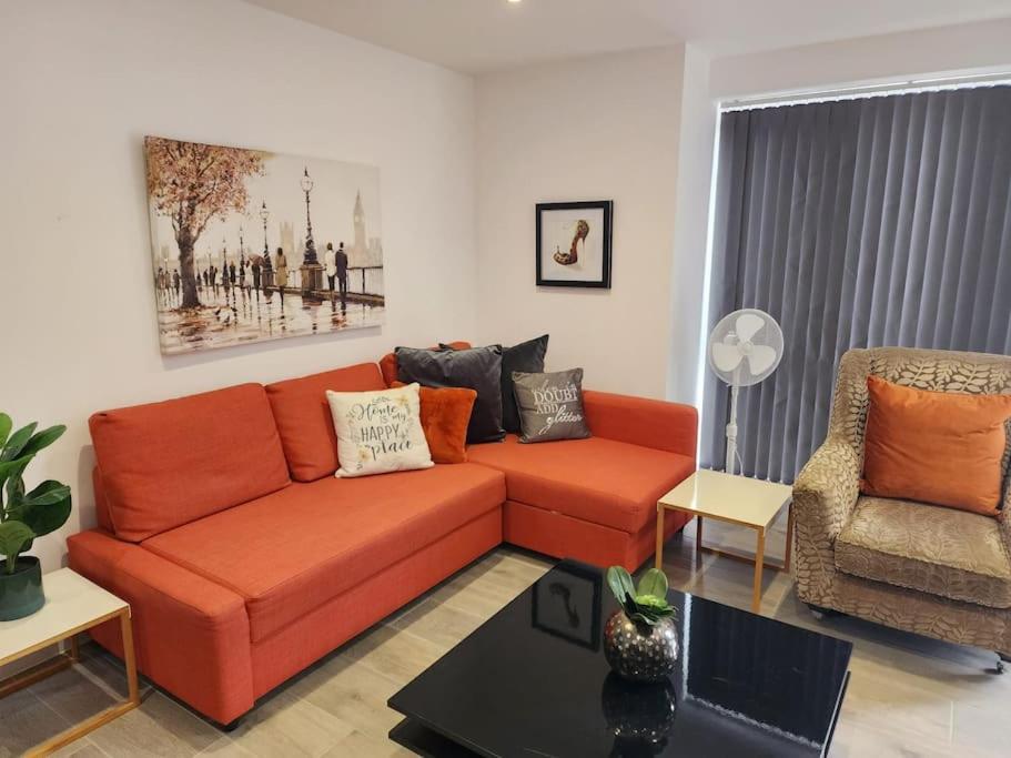 Posezení v ubytování Paradigm Court, Modern 2-Bedroom Apartment F2, Oxford