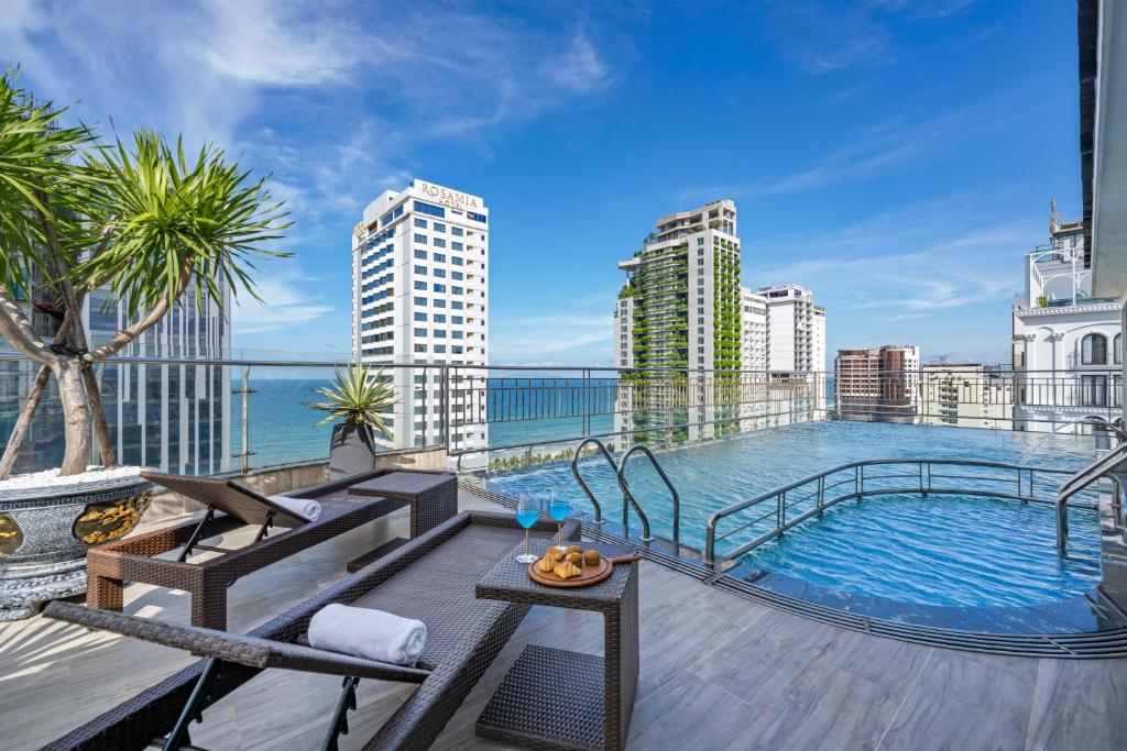 Monalisa Luxury Hotel, Đà Nẵng (giá cập nhật 2025)