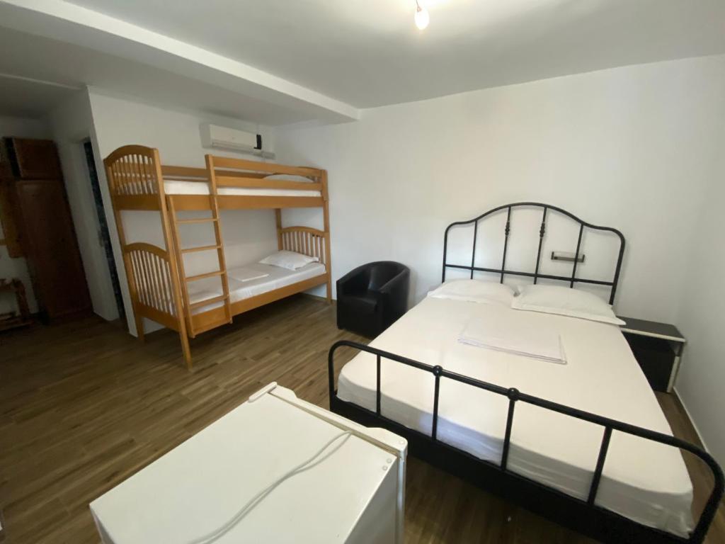 Postel nebo postele na pokoji v ubytování Casa Ciobi