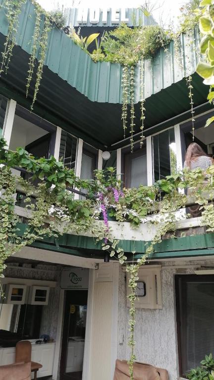 Budova, kde se hotel nachází