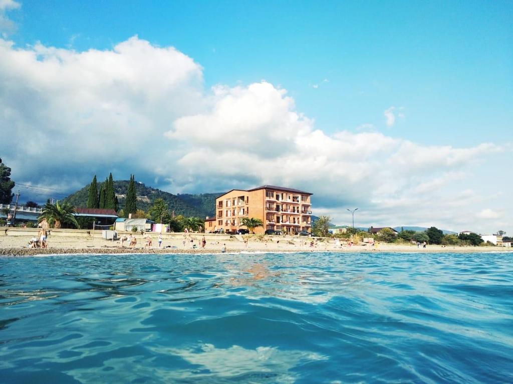 Новый афон абхазия отели. Вилла сова 3* новый афон. Новый афон абхазия отели на берегу моря. Green terrassa абхазия. Новый афон абхазия отели на берегу моря.