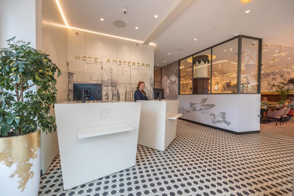 Hotel Amsterdam De Roode Leeuw - Resim 5