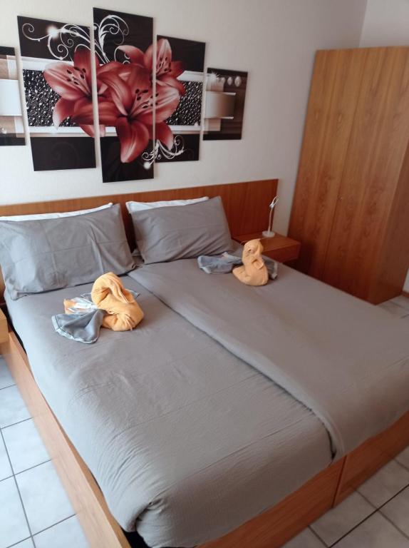 Ein Bett oder Betten in einem Zimmer der Unterkunft Hotel Ristorante Camoghe