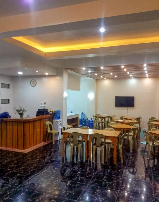 TV a/nebo společenská místnost v ubytování Majestique Hotel Albay Bicol