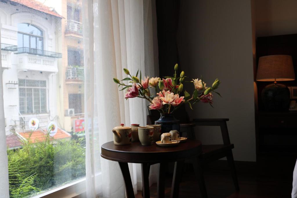 Galliéni Với Bữa Sáng Nổi Và Minibar Miễn Phí