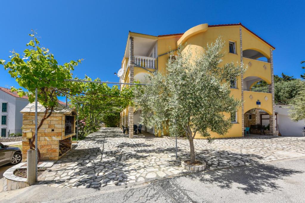 Apartments Arthemis, Novalja, Novalja (updated prices 2024)