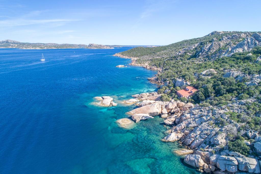 Capo D'Orso Exclusive Villa by the sea W/Parking!, Palau (updated