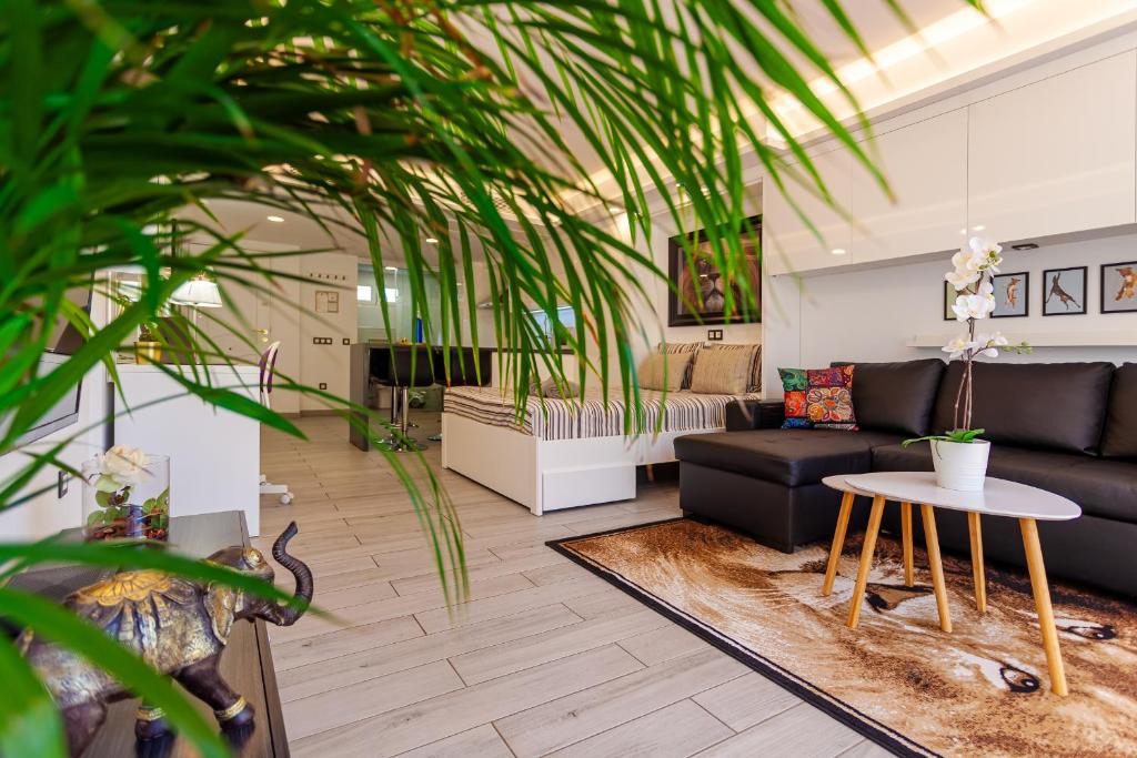 Posedenie v ubytovaní Modern & Elegant Loft