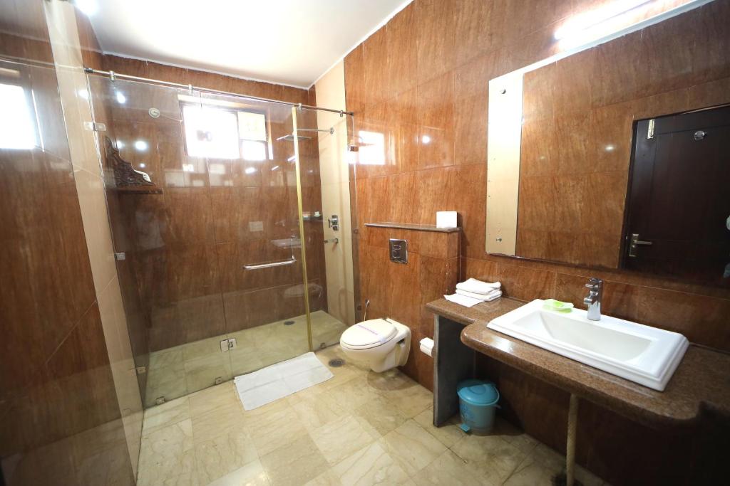 Bansi Home Stay - Double Room With Private Bathroom
