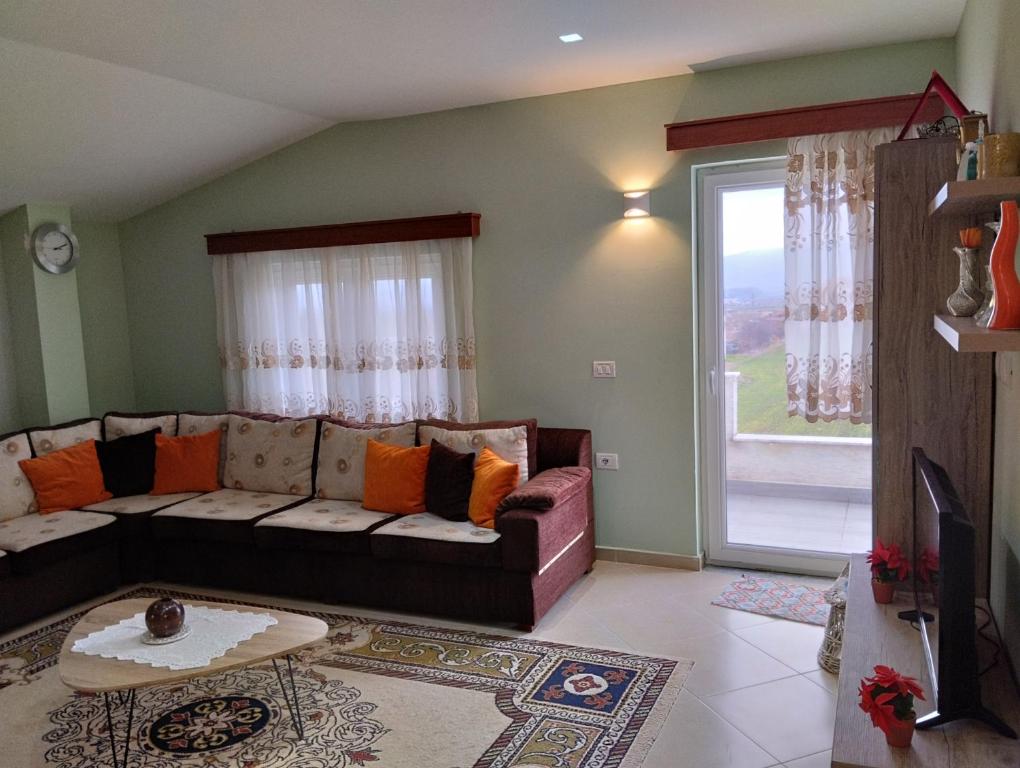 Beautiful 1-Bed House in Korce - Imazhi 5