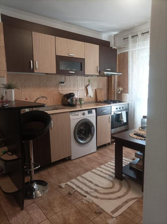 Apartament Florina, Râmnicu Vâlcea – Prețuri actualizate 2023
