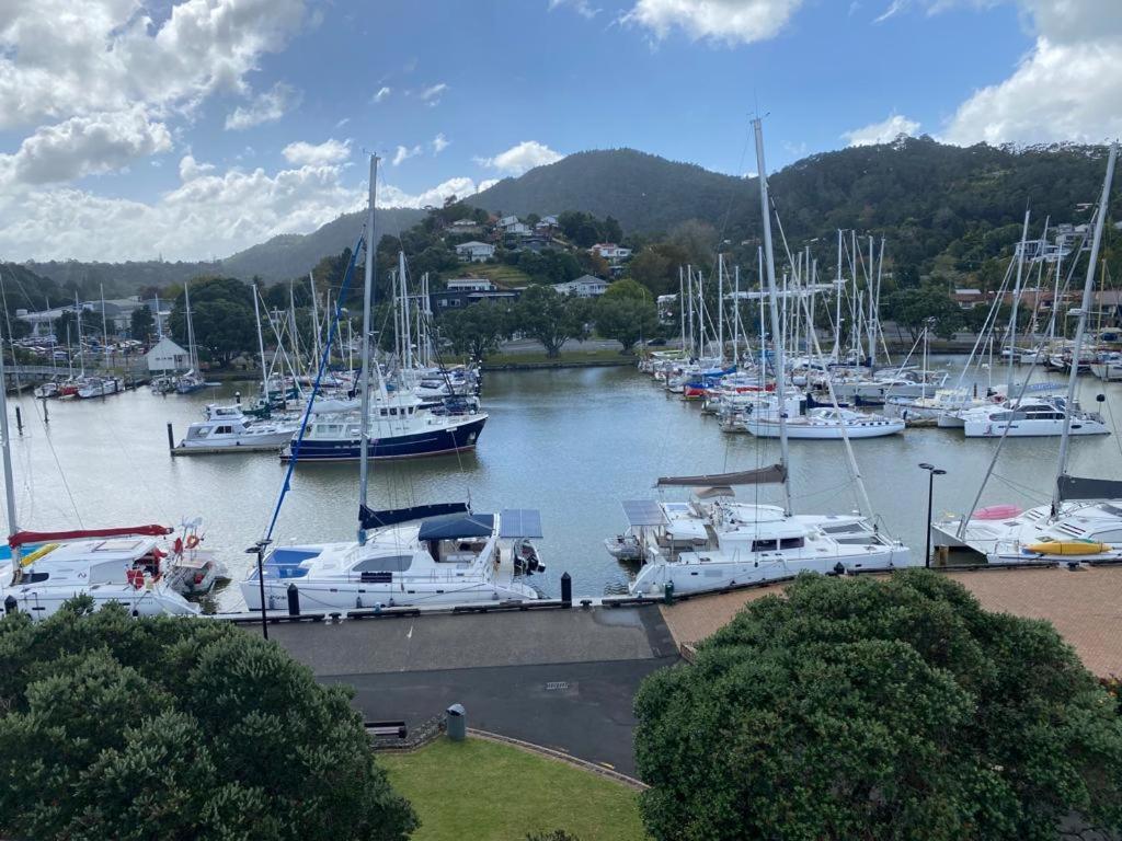 On the water boat House - Resim 44