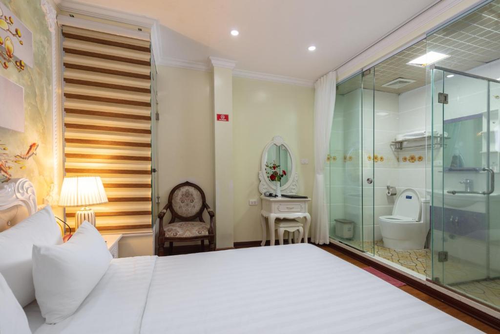 Koupelna v ubytování My Moon Hotel Hanoi