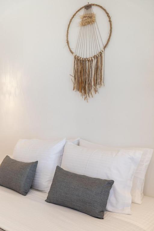 Sunset Hill Suites - 18