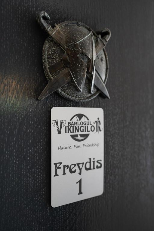 Certifikát, hodnocení, plakát nebo jiný dokument vystavený v ubytování Bârlogul Vikingilor