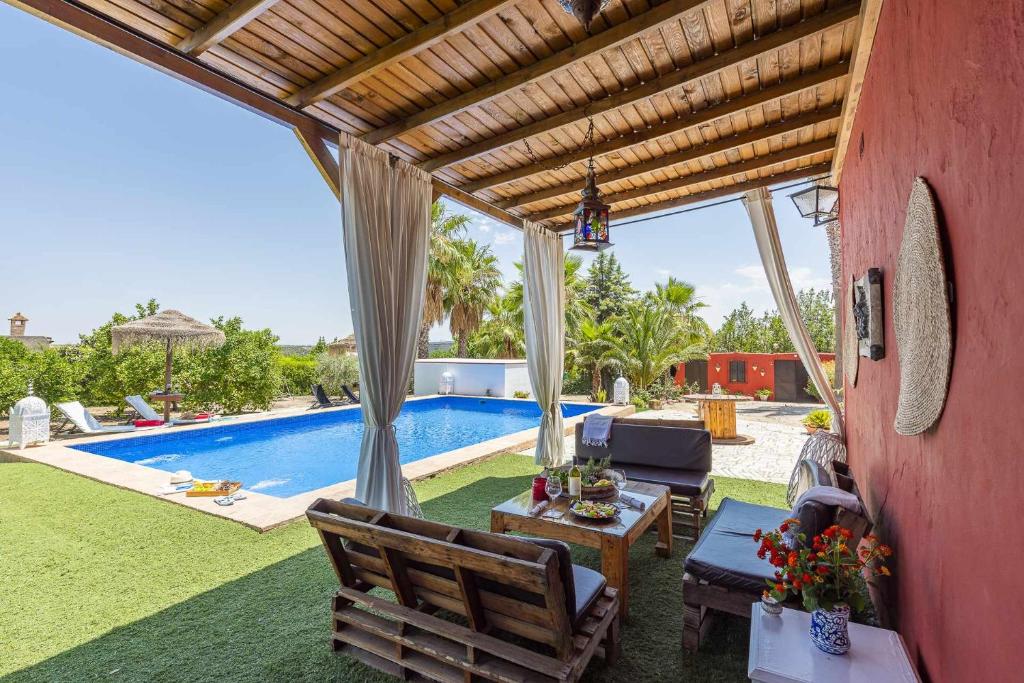 Casa Rural Villa Felisa, La Puebla de Cazalla – Precios ...