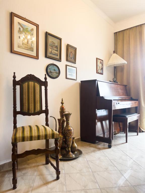 Homevision - Spacious and Warm - Very Central