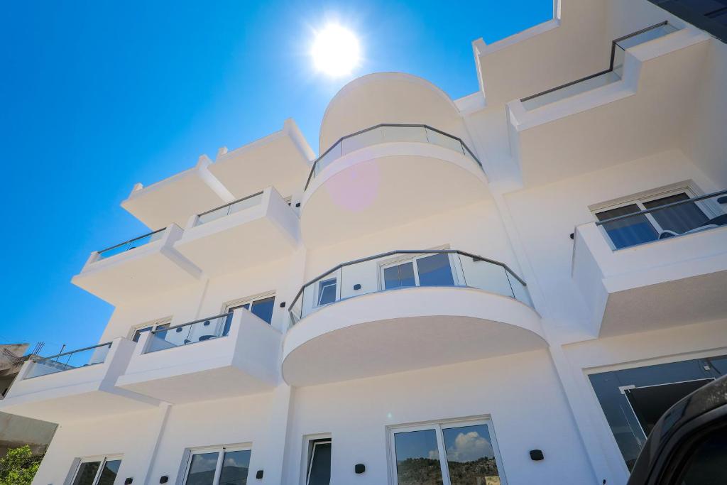 Galaxy Hotel - Image 7