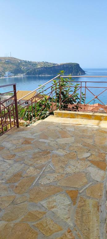 Villa Tato: Horizon Haven with Panoramic Sea Views in Himare. - Image 6