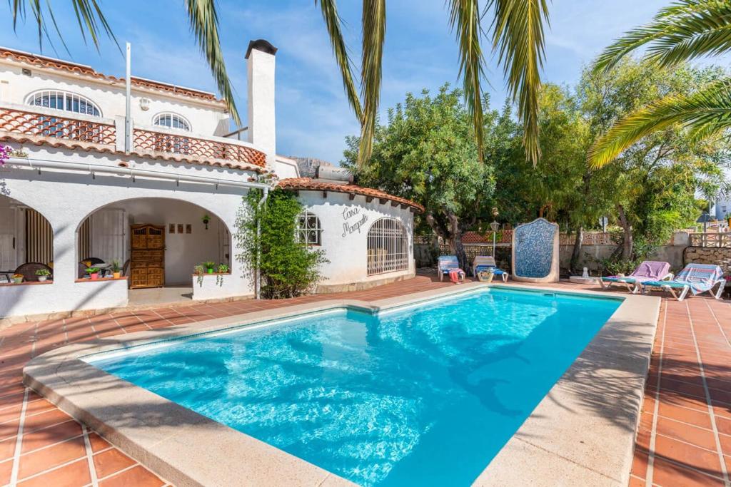 Booking.com: Villa Axel - PlusHolidays , Calpe, Spanje . Boek ...