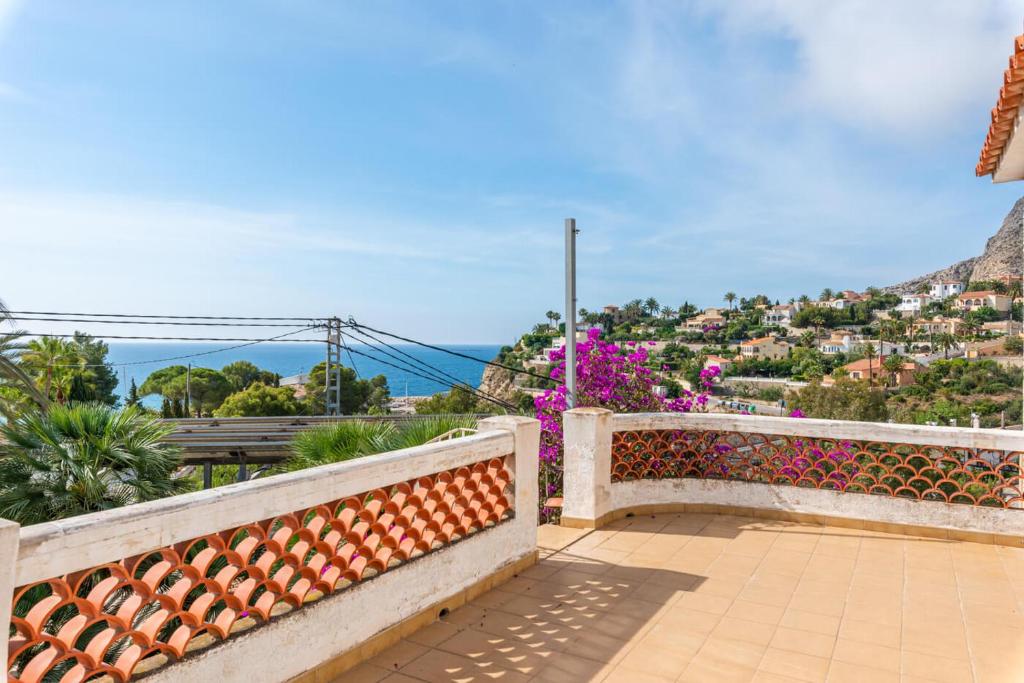 Villa Axel - PlusHolidays, Calpe, Spain - Booking.com