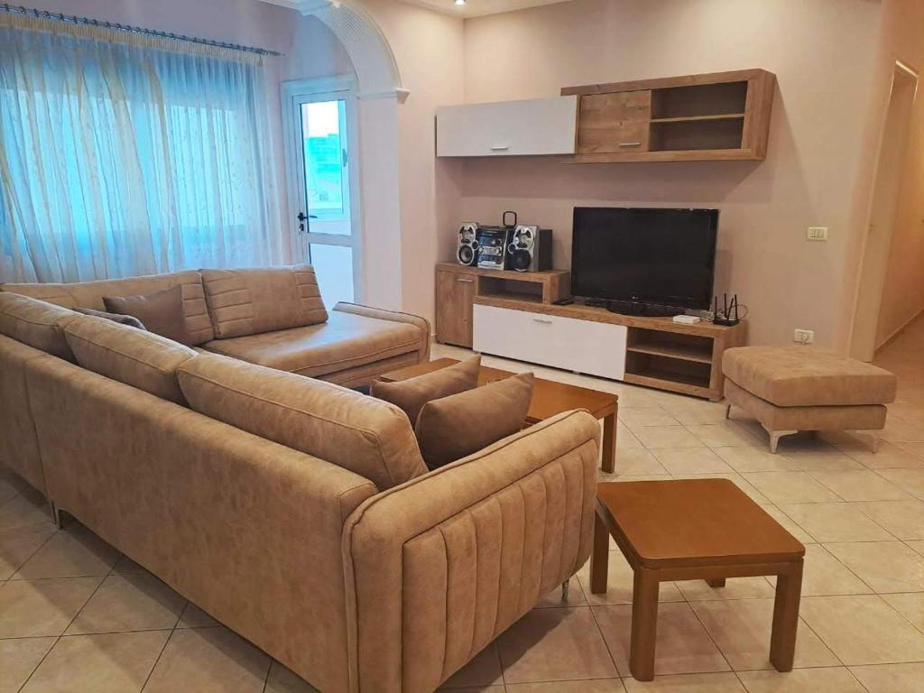 Lovely large summer apartment next to Lungomare - Image 5