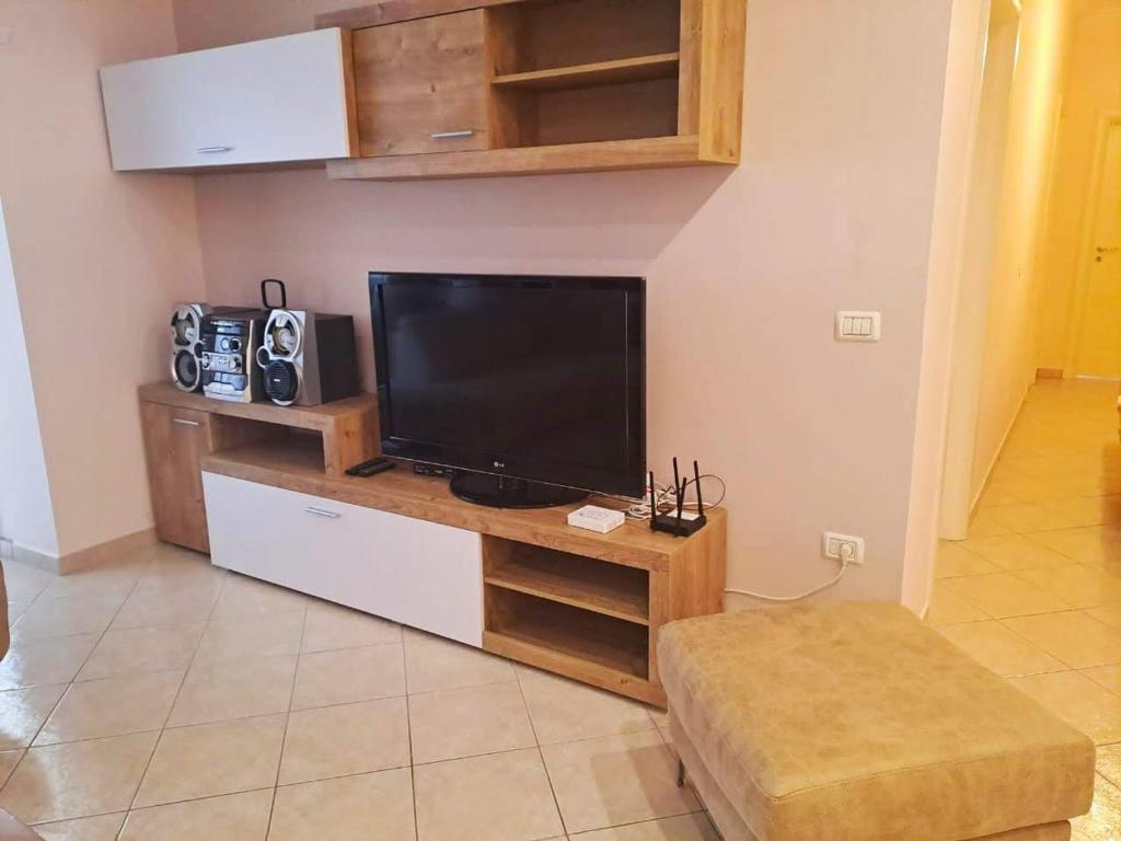 Lovely large summer apartment next to Lungomare - Image 9